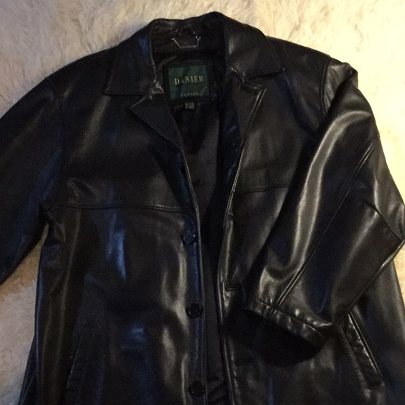 Danier leather men’s jacket - Picture 2 of 3